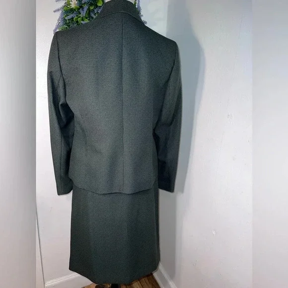 Evan Picone,10, skirt/ jacket suit olive green, micro houndstooth check, print - Picture 3 of 13